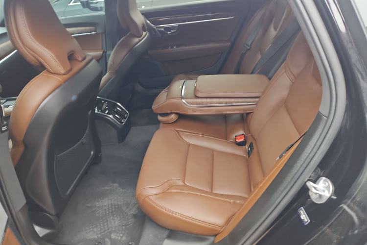 Used Volvo S90 2024 B5 Luxury Smart Edition