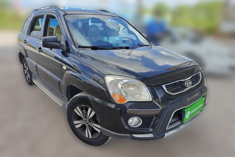 Used Kia Sportage 2012 2.0L Automatic Two-Wheel Drive GL Trim Front Right 45 Deg