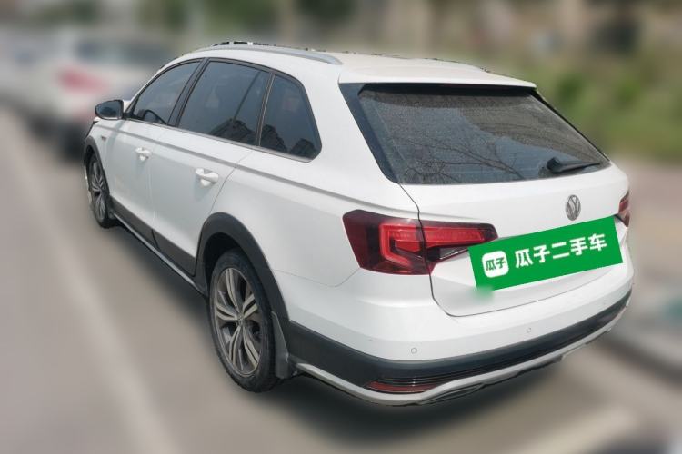 Used Volkswagen C-TREK 2018 230TSI DSG Luxury Version
