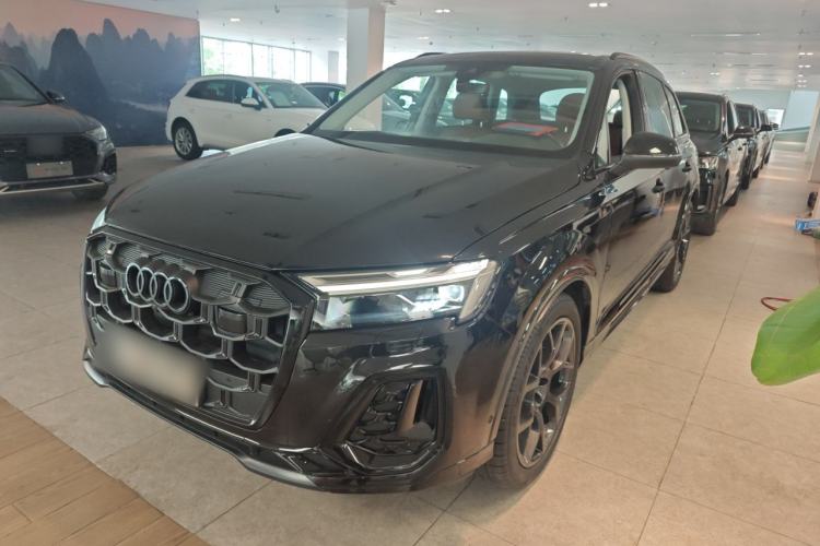 Used Audi Q7 2024 45 TFSI quattro S line Black Warrior Edition