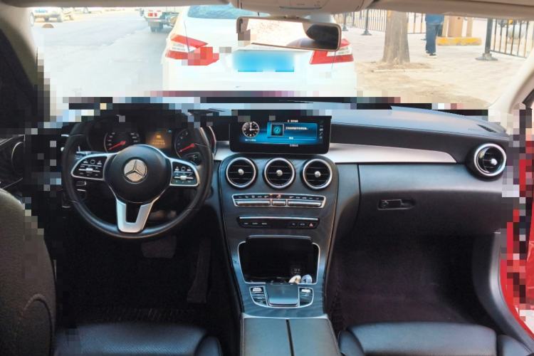 Used Mercedes-Benz C-Class 2019 C 180 L Fashion Edition Sport Version Center Console