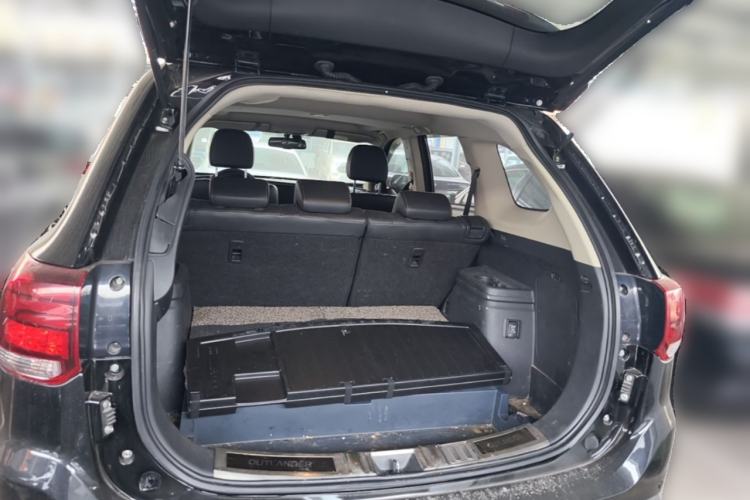 Used Mitsubishi Outlander 2020 2.4L 4x4 Zhi Xiang Edition 5 Seats
