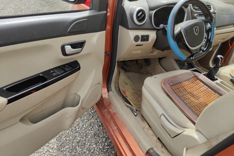 Used Jinbei 750 2015 1.5L Comfort Model Driver Seat