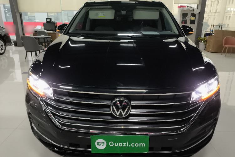 Used Volkswagen Viloran 2023 Revised 330TSI Business Edition Exterior 1