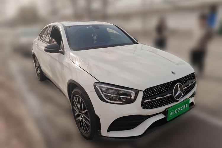 Used Mercedes-Benz GLC Coupe 2022 Refreshed GLC 260 4MATIC Coupe SUV Front Right 45 Deg