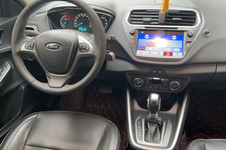 Used Ford Escort 2015 1.5L Automatic Fashion Model
