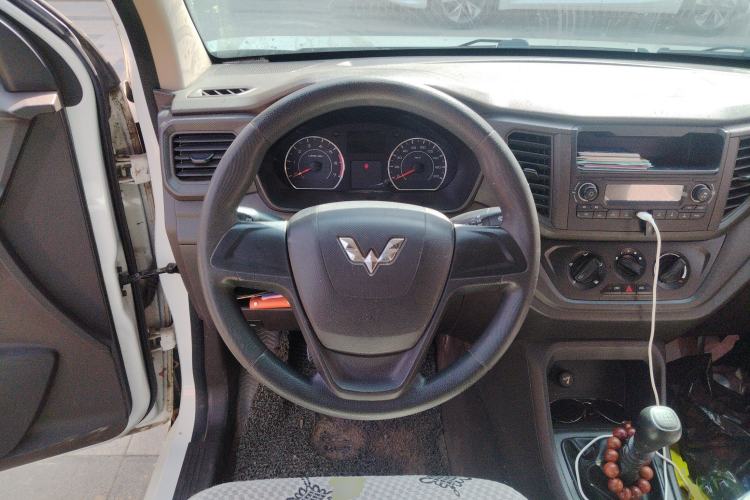Used Wuling Hongguang V 2019 1.5L Jingqu Version China VI LAR
