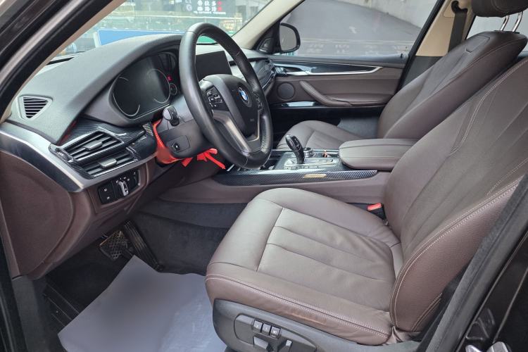 Used BMW X5 2017 xDrive28i
