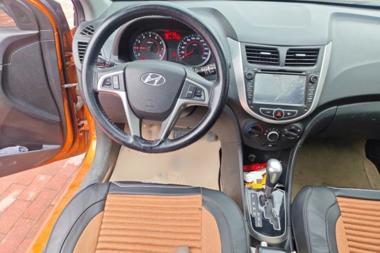 Used Hyundai Verna Ray 2014 1.6L Automatic TOP