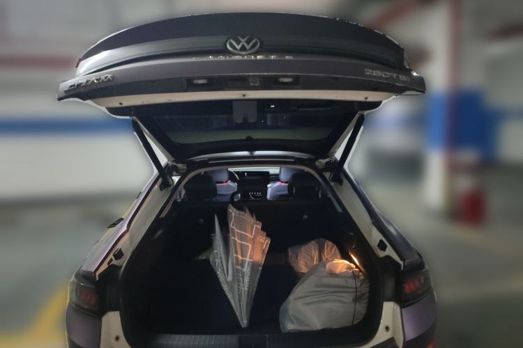 Used Volkswagen Lamando 2022 Lavida L 280TSI DSG Cool & Spicy Edition Trunk