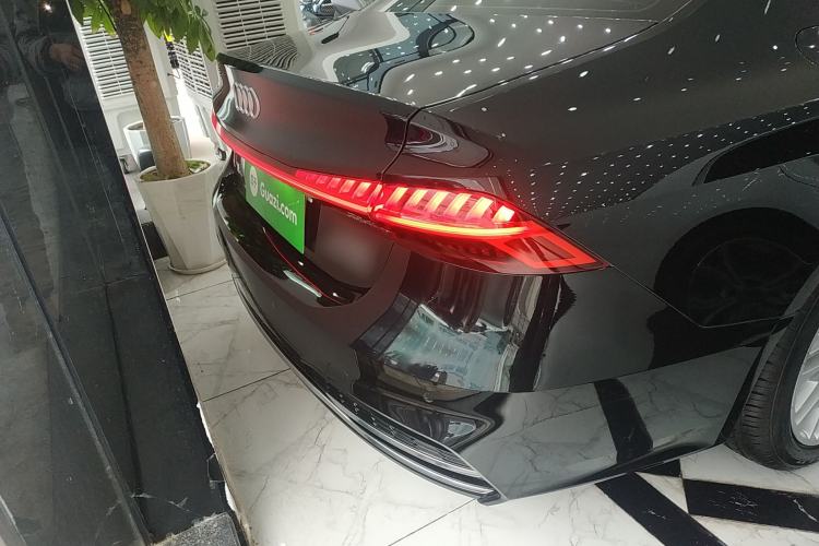 Used Audi A7L 2024 45TFSI S-line Dream-Building Edition Flow Crystal Package