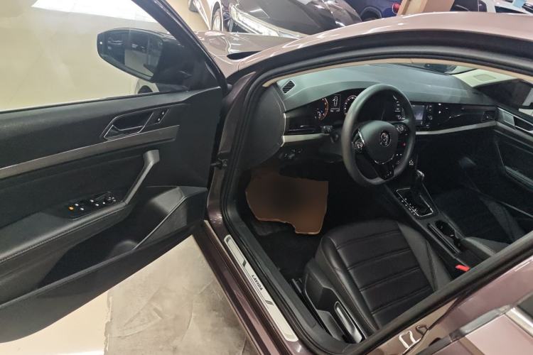 Used Volkswagen Lavida 2018 280TSI DSG Comfort Edition China V Standard Driver Seat