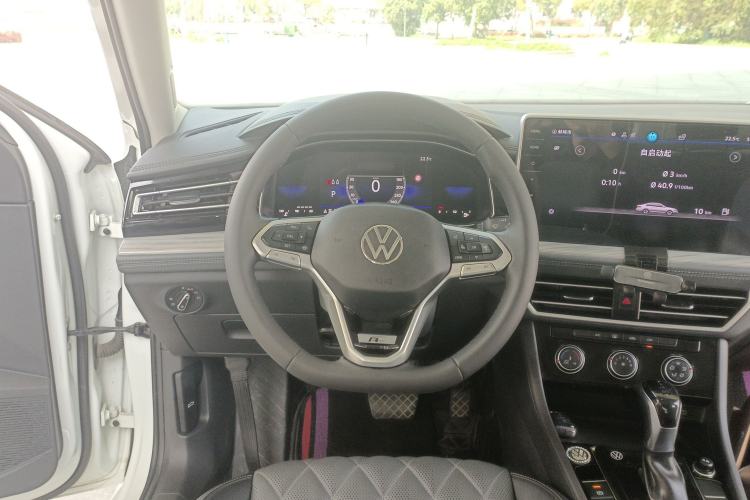 Used Volkswagen Sagitar 2023 300TSI DSG Excellence Edition Steering Wheel