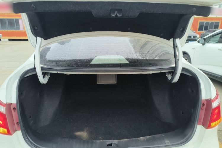 Used Dongfeng Aeolus A60 2016 1.6L DCT Luxury Version Trunk