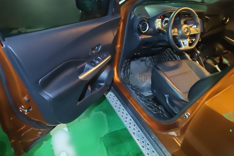 Used Nissan Kicks 2017 1.5L CVT Smart Drive Edition Driver Seat