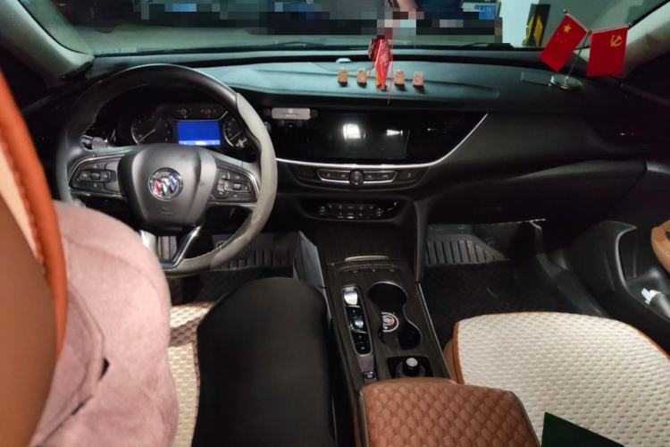 Used Buick Regal 2023 552T Smart Enjoyment Version Center Console