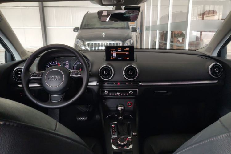 Used Audi A3 2016 Limousine 35 TFSI Style Edition
