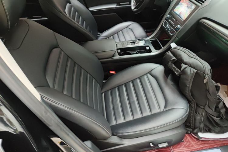 Used Ford Mondeo 2018 EcoBoost 180 Smart Control Fashion Model China VI Standard Right Front Seat