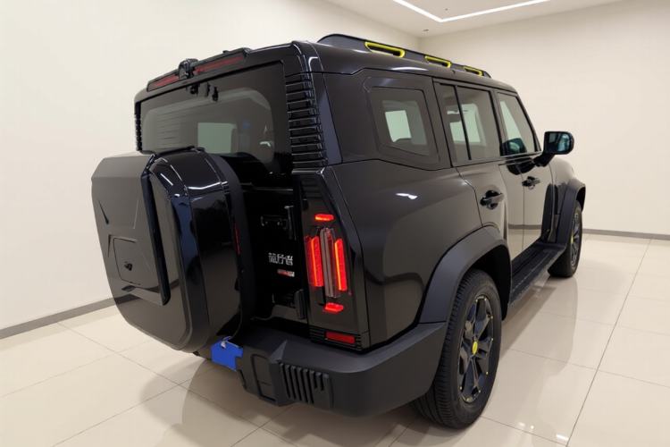 Used JETOUR Traveler 2023 2.0T All-Wheel-Drive CrossPRO Rear Right 45 Deg