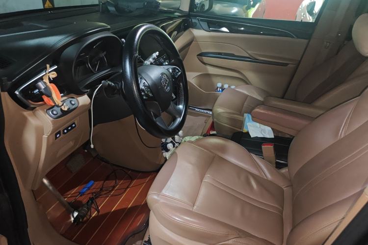 Used Buick GL8 2018 ES 28T Flagship Model China VI Standard
