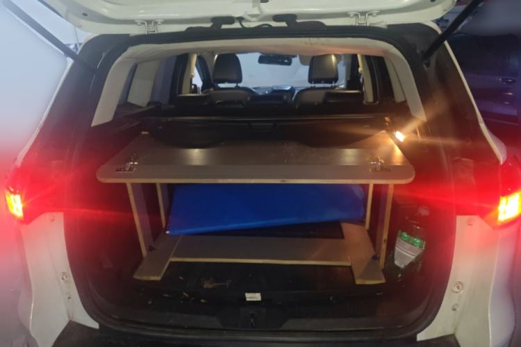 Used Ford Kuga 2013 1.6L GTDi Two-Wheel-Drive Trend Model Trunk