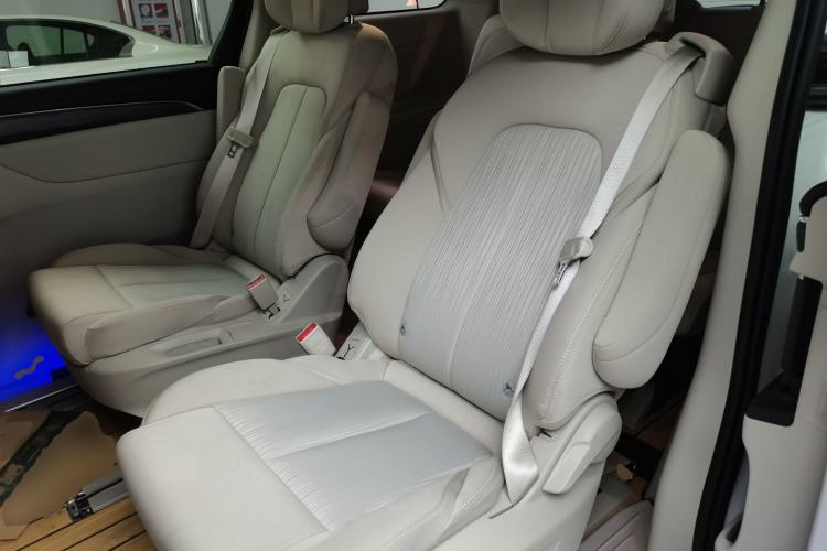 Used Buick GL8 2022 ES Landtrek 653T Comfort Edition