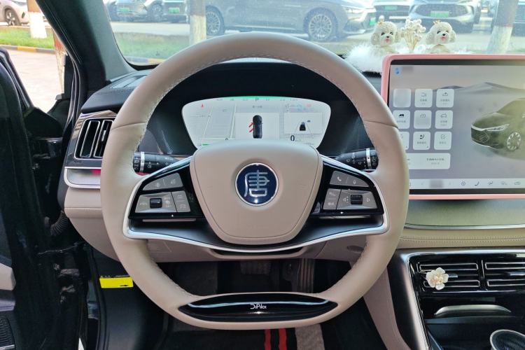 Used BYD Tang New Energy 2024 DM-i Glory Edition 112KM Prestige Model Steering Wheel