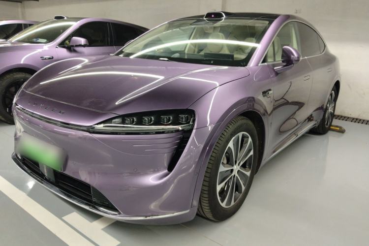 Used Hima Luxeed R7 2025 Range-Extended Version 251 km Max Front Left 45 Deg