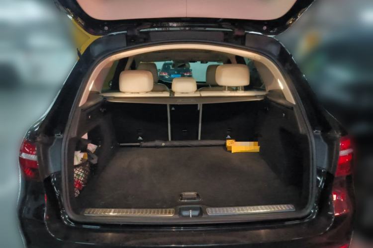 Used Mercedes-Benz GLC 2016 GLC 260 4MATIC Luxury Model