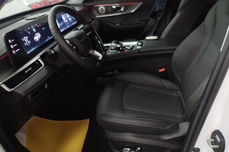 Used Chery Tiggo 8 PRO 2024 Champion Edition 290T Two-Wheel Drive Shining Version 5 Seats
