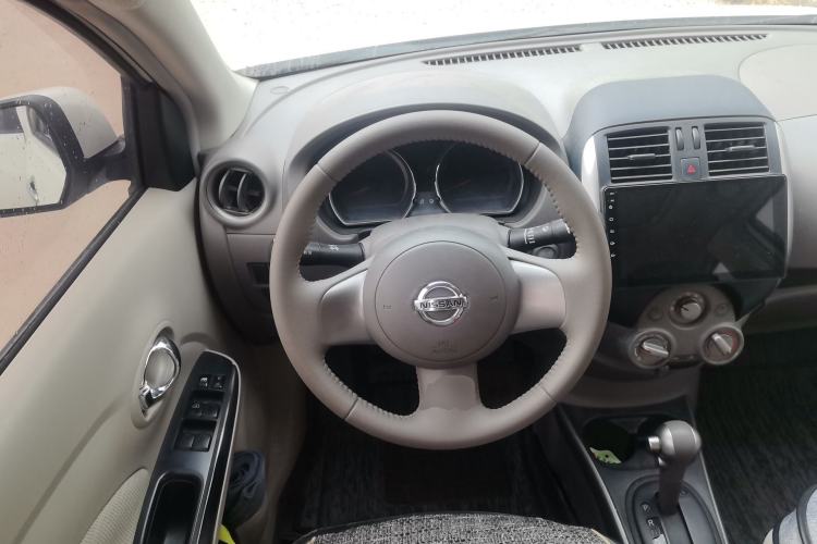 Used Nissan Sunny 2011 1.5XL CVT Luxury Edition Steering Wheel