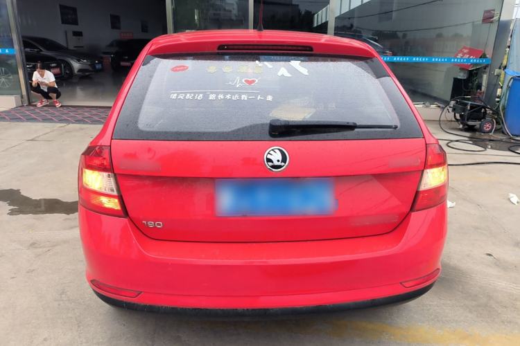Used Skoda Rapid Spaceback 2016 Revised Version 1.6L Manual Front-Drive Edition