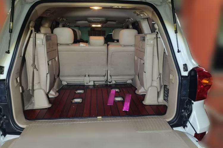 Used Toyota Land Cruiser 2015 4.6L V8 Middle East Limited Edition
