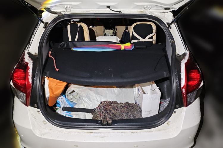 Used Toyota YARiS L Zhi Xuan 2015 1.5E Automatic Charm Edition