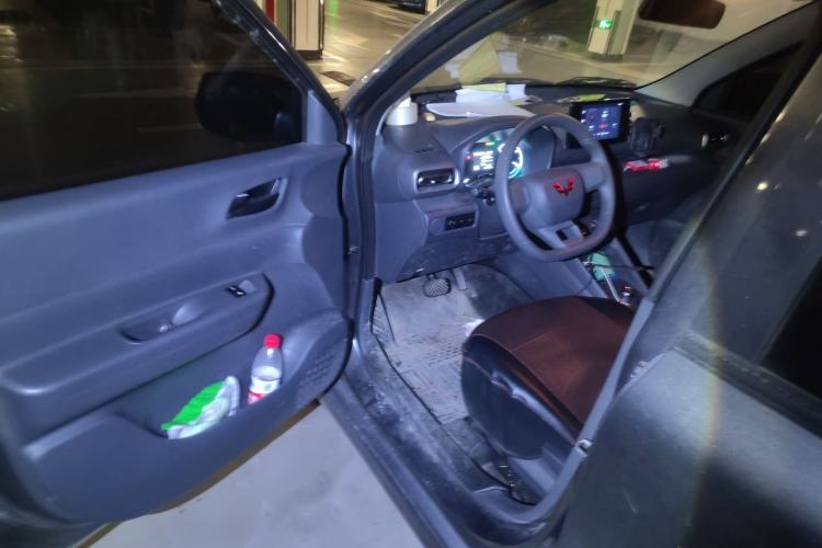 Used Wuling Hongguang New Energy 2024 All-Electric Model 300KM Standard Version Driver Seat
