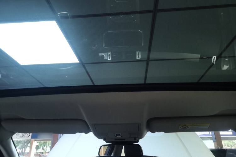 Used Land Rover Range Rover Evoque 2018 240 PS SE Smart Brilliance Edition