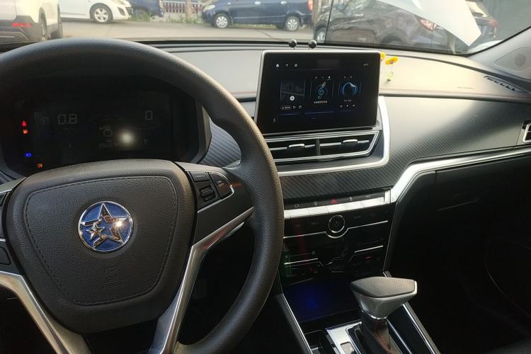 Used Venucia T60 2018 1.6L CVT Smart Edition (ISS) China VI
