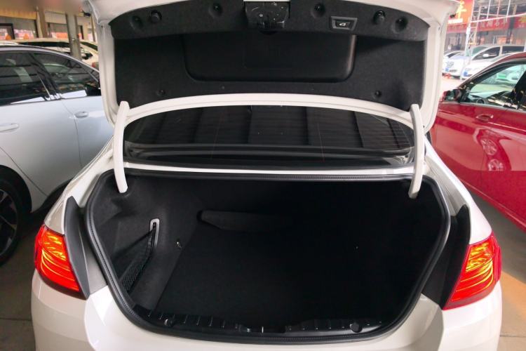 Used BMW 5 Series 2017 520Li Elegant Edition
