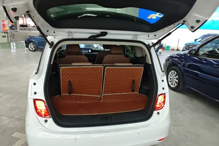 Used Buick GL6 2021 323T Mild Hybrid Connect Luxury Model Trunk