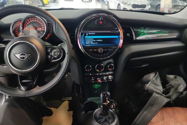 Used MINI 2020 1.5T COOPER Artist