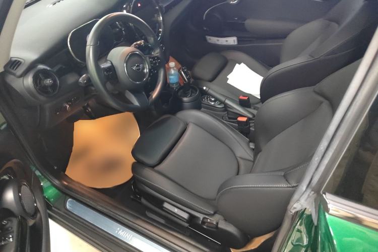 Used MINI MINI 2022 Updated 1.5T COOPER Classic Edition
