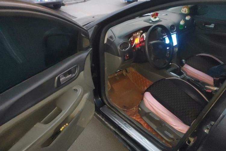 Used Ford Focus 2009 Hatchback 1.8L Manual Comfort Model