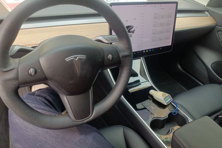 Used Tesla Model 3 2019 Long-Range Rear-Wheel-Drive Version Center Console