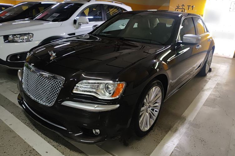 Used Chrysler 300C 2013 3.6L Prestige Edition