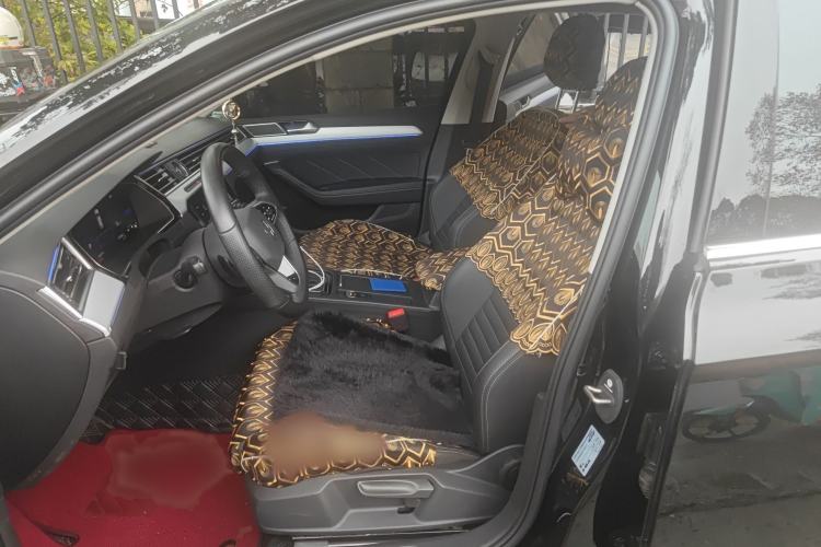 Used Volkswagen Magotan 2025 Zhongxiang Version 280TSI DSG Comfort Edition