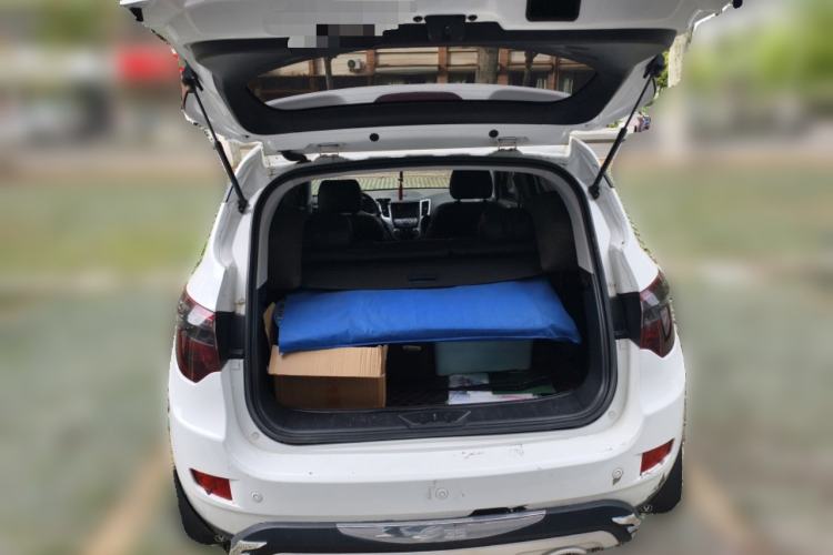 Used CHANGAN CS35 2016 1.6L Manual Luxury Model China V Standard Trunk