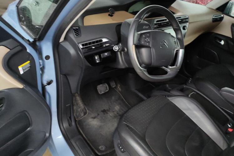 Used Citroen C4 Picasso 2015 Grand 1.6T Luxury 7-Seater Driver Seat