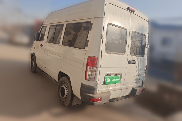 Used Iveco Daily 2021 2.5T A35 M1 Passenger Van 5-9 Seater Short Wheelbase Mid-Roof Design Single Tire Manual Doors Rear Left 45 Deg