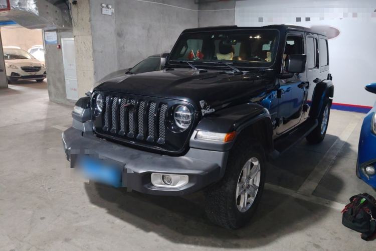 Used Jeep Wrangler 2019 2.0T Sahara Four-Door Version China VI Emission Standard