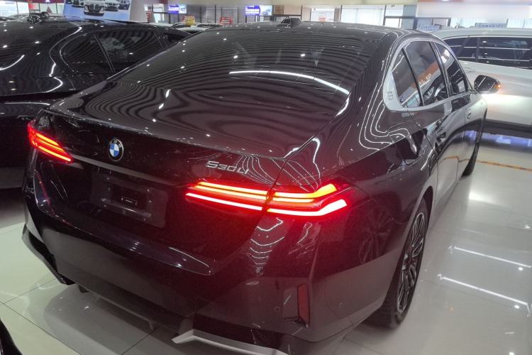 Used BMW 5 Series 2024 530Li Leading Model M Sport Package